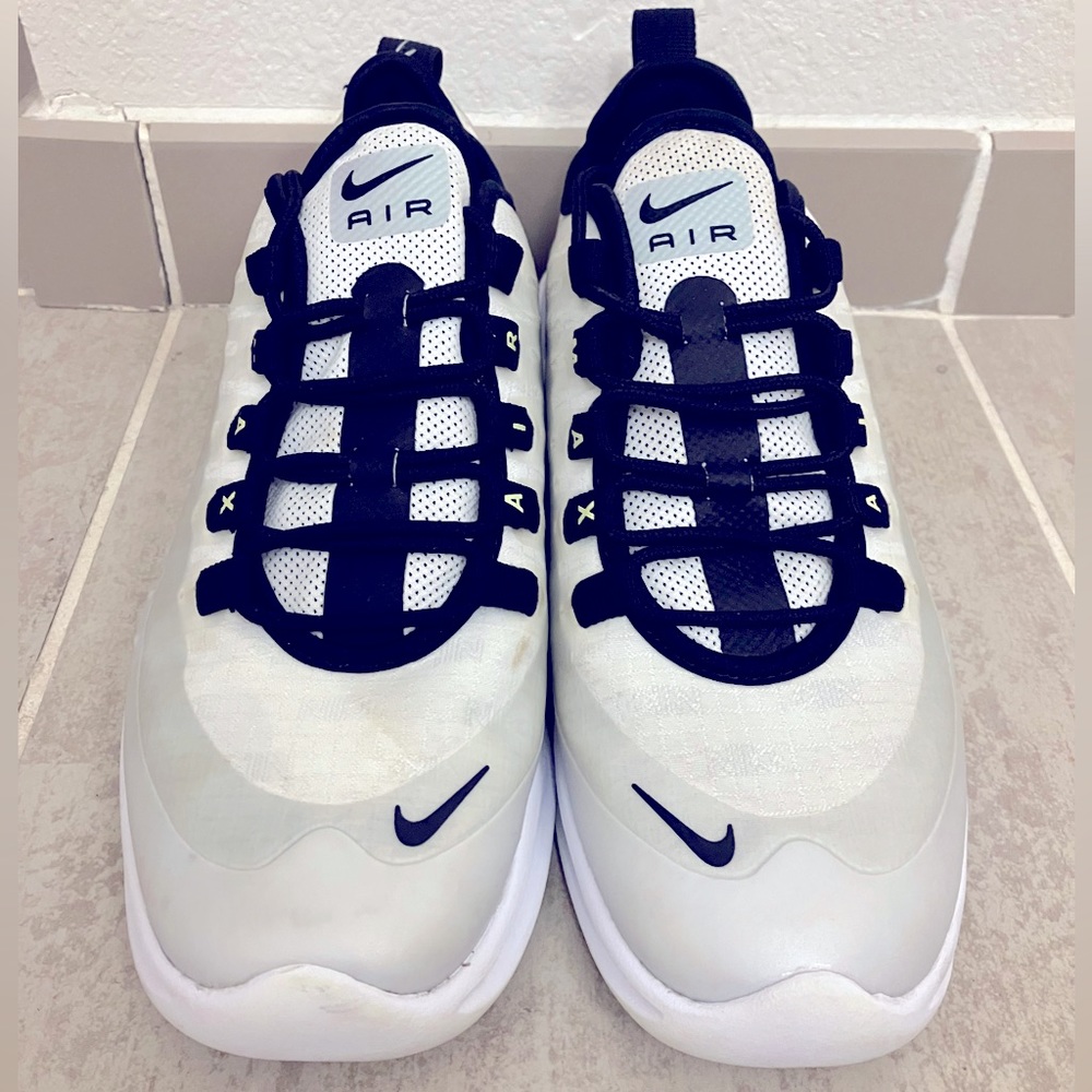 Nike Mens Air Max Axis Premium White Running Shoes